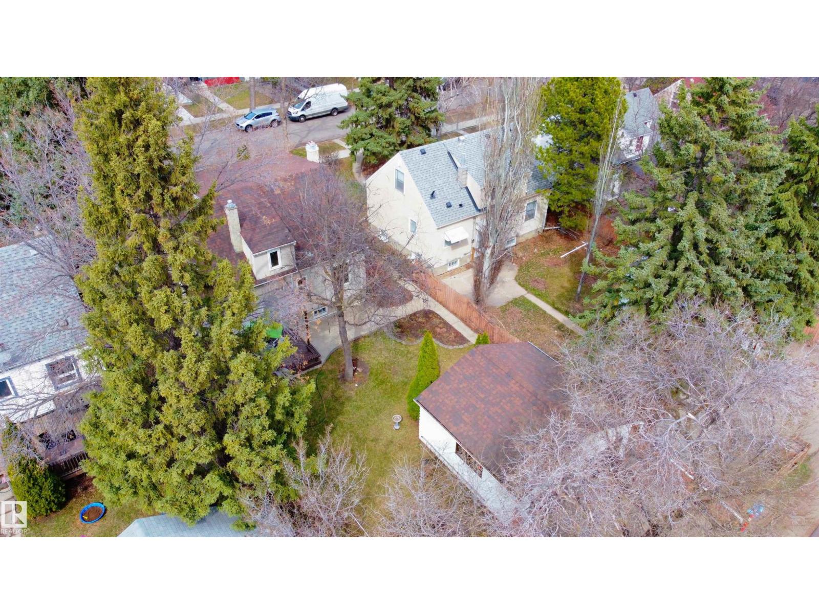 11315 75 AV NW, Edmonton