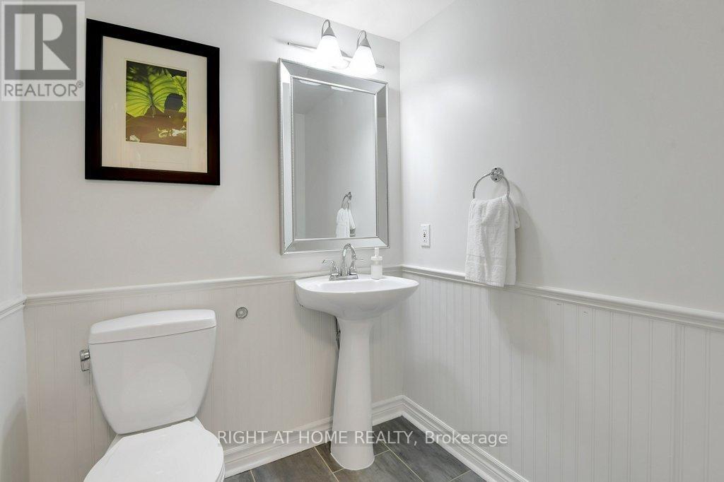 33 SPUR AVENUE - 9