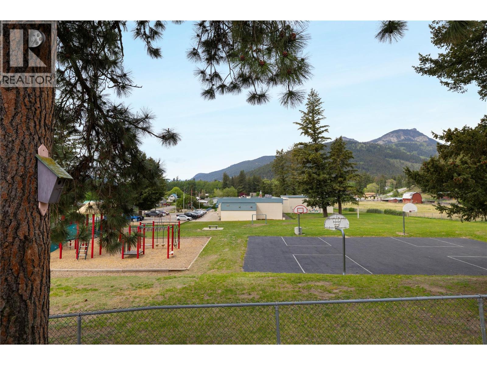 5708 Tuktakamin Road - 47