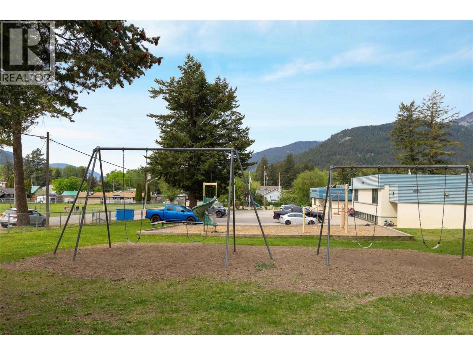 5708 Tuktakamin Road - 53