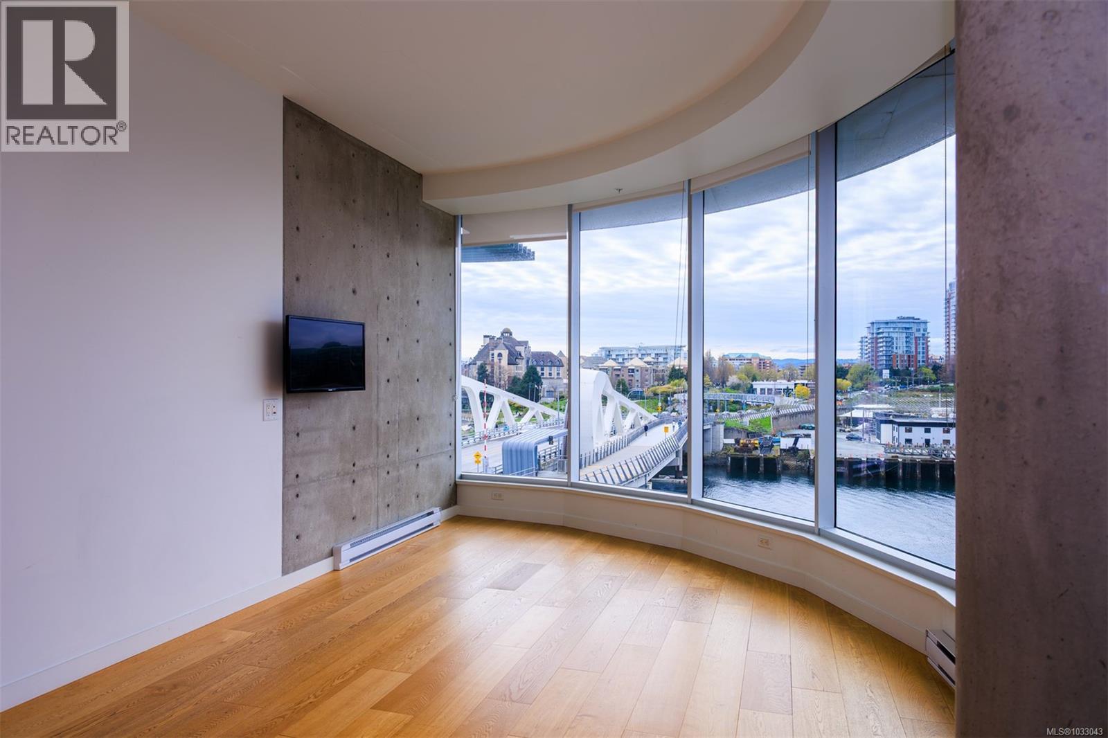 312B 456 Pandora Avenue, Victoria
