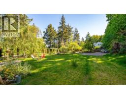 Living room - 1545 Kye Bay Rd, Comox, BC V9M3T7 Photo 12
