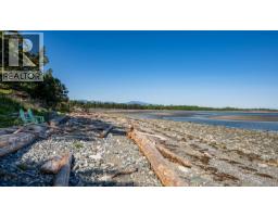 1545 Kye Bay Rd, Comox, BC V9M3T7 Photo 24