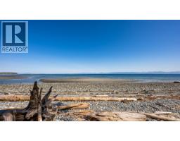 1545 Kye Bay Rd, Comox, BC V9M3T7 Photo 25