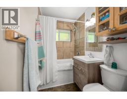 Bedroom - 1545 Kye Bay Rd, Comox, BC V9M3T7 Photo 9
