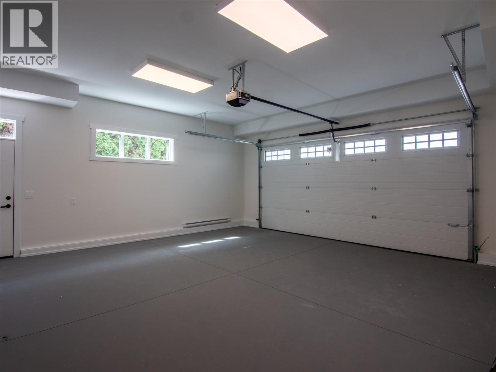 #101 6609 Nixon Road - 43