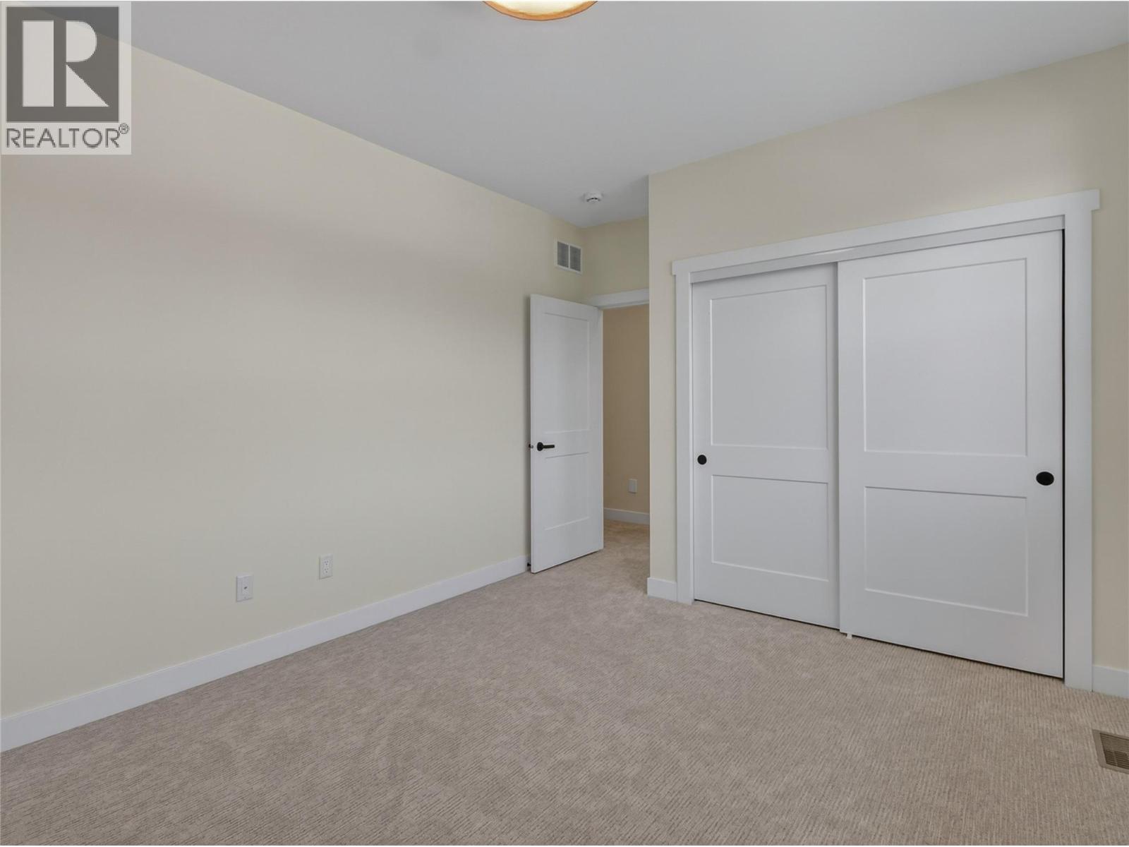 #101 6609 Nixon Road - 32