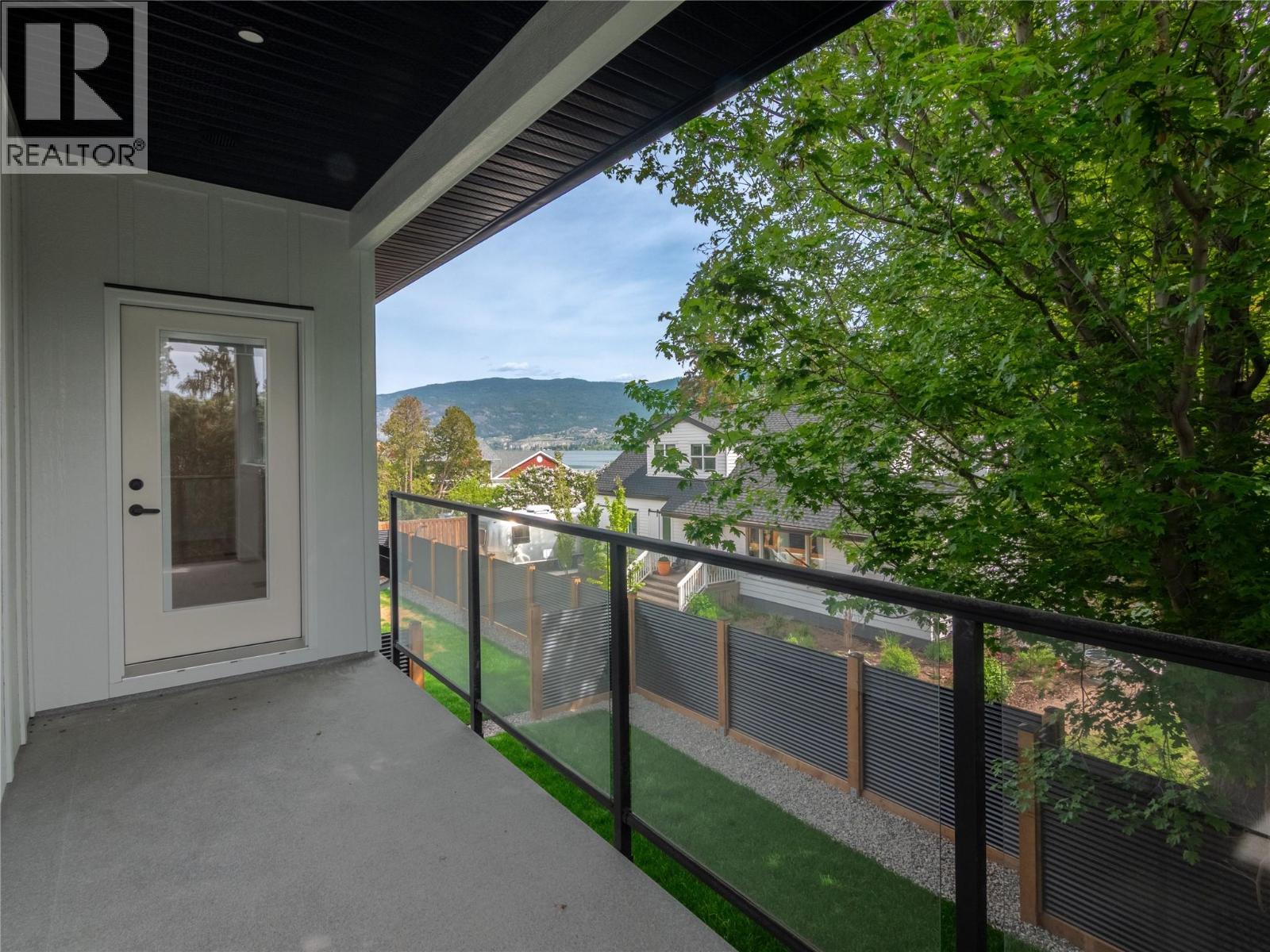 #101 6609 Nixon Road - 28