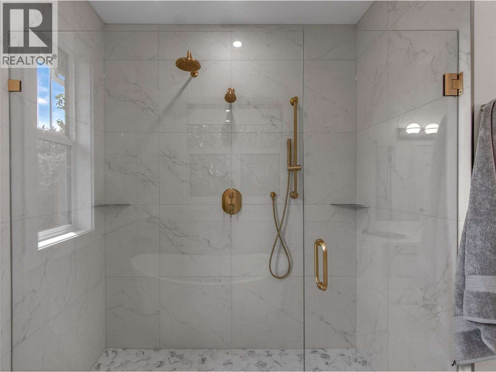 #101 6609 Nixon Road - 27
