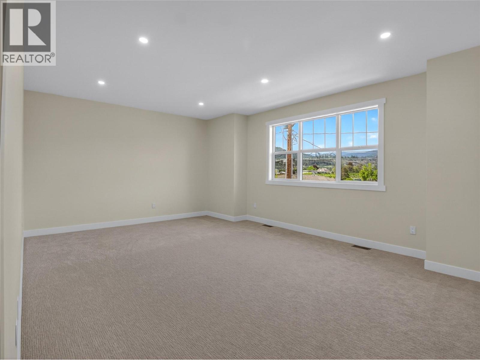 #101 6609 Nixon Road - 37