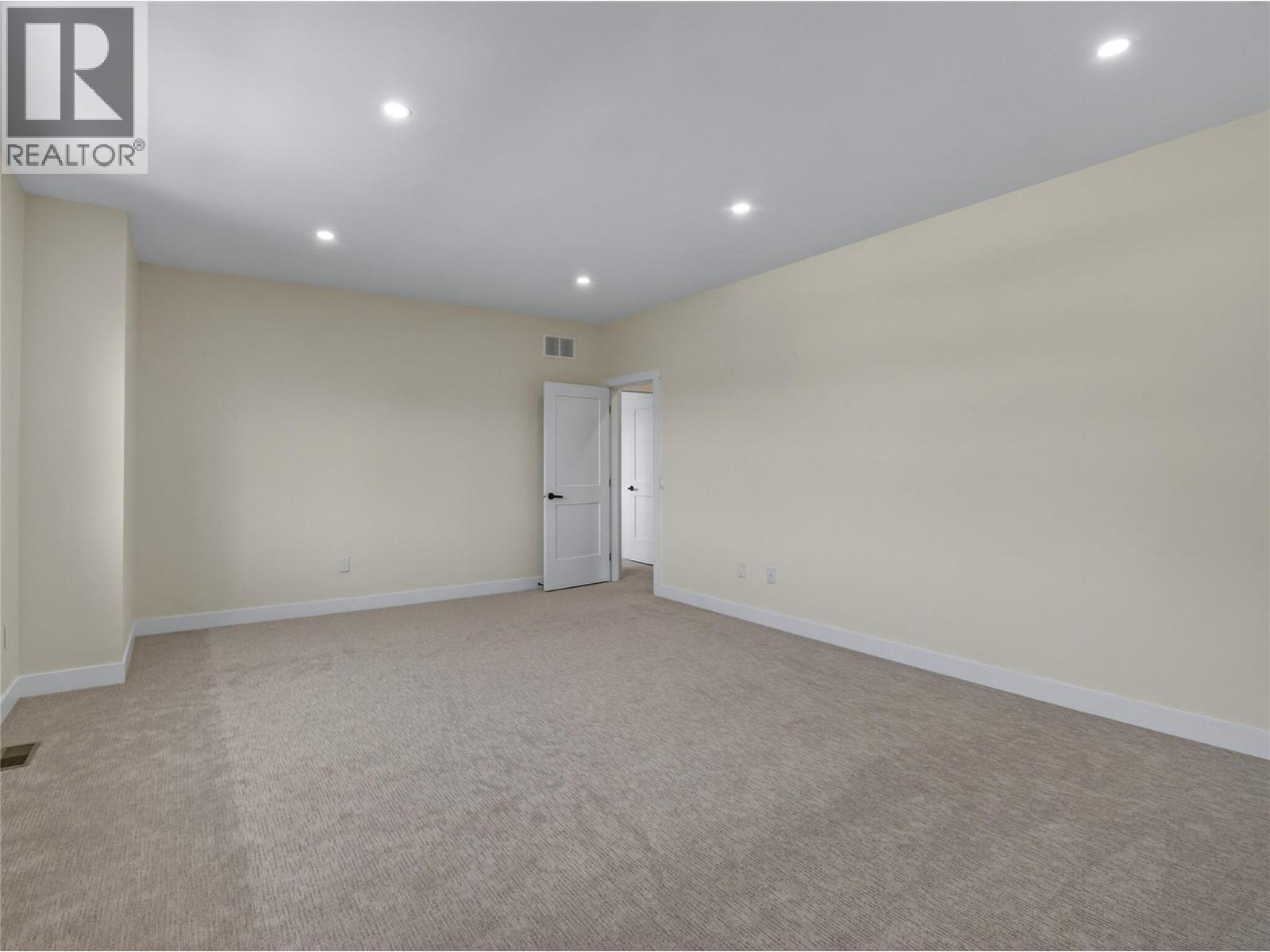 #101 6609 Nixon Road - 40