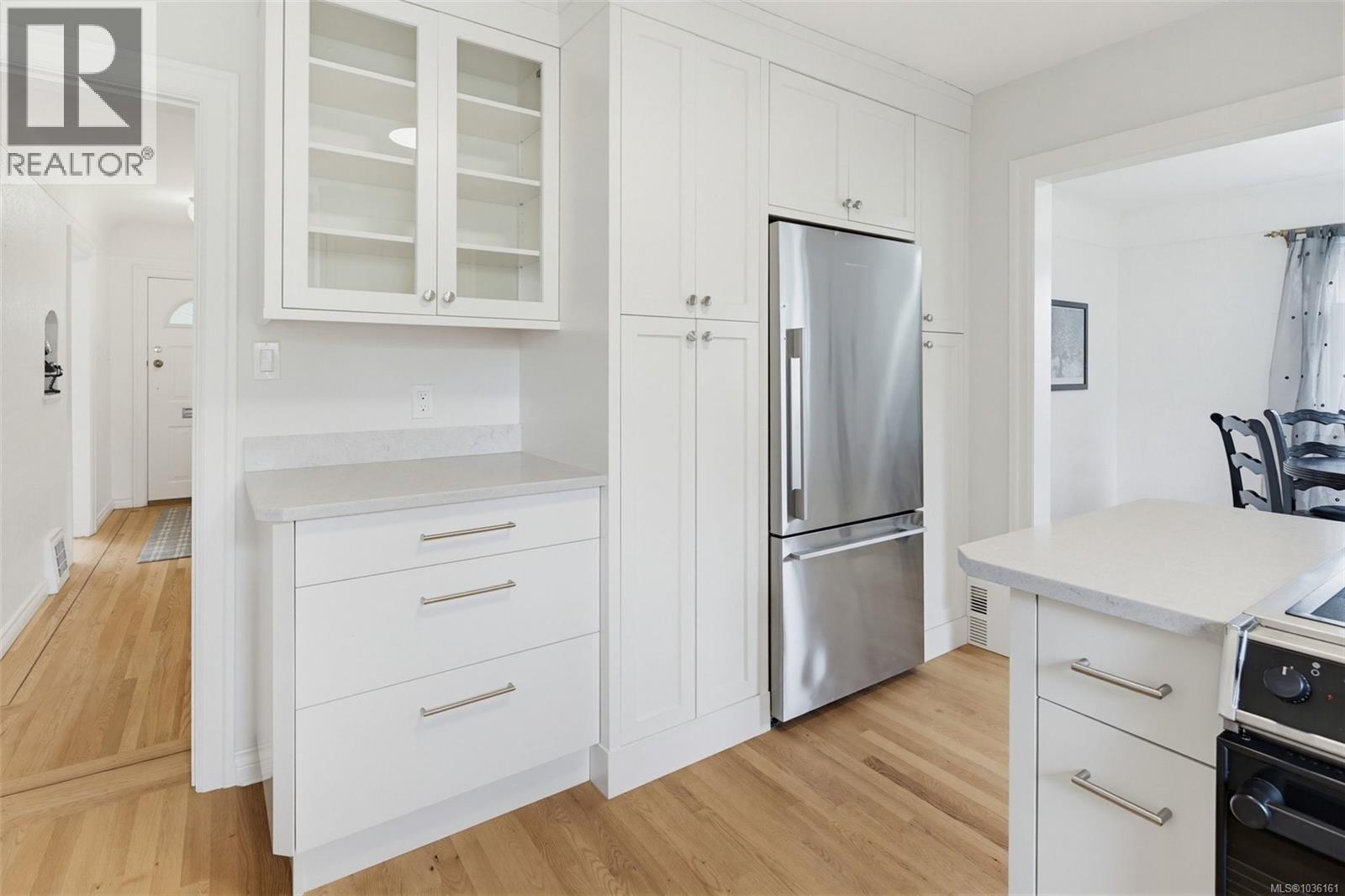 1250 Rockland Ave - 9