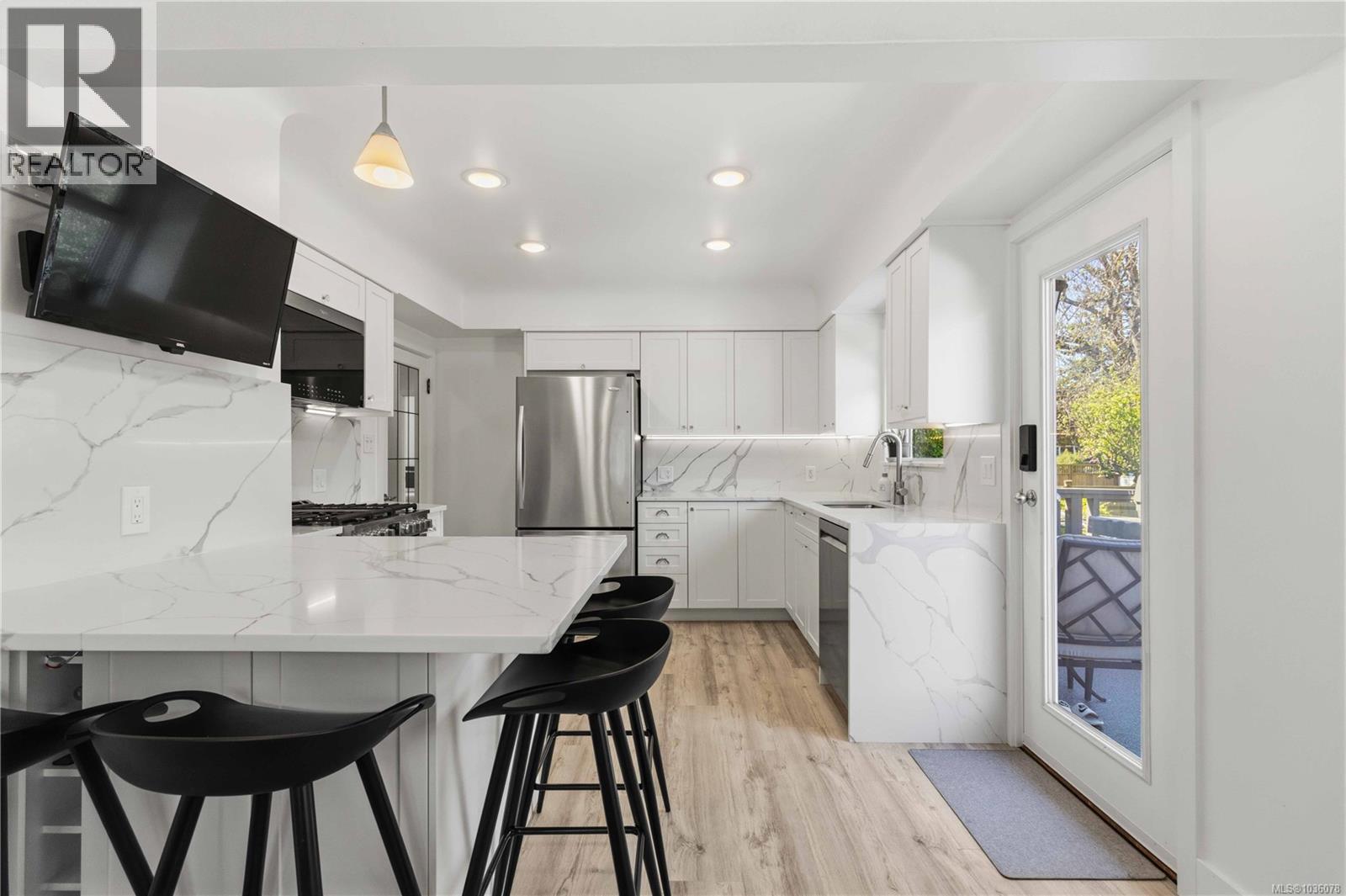  2228 Pacific Avenue, Oak Bay