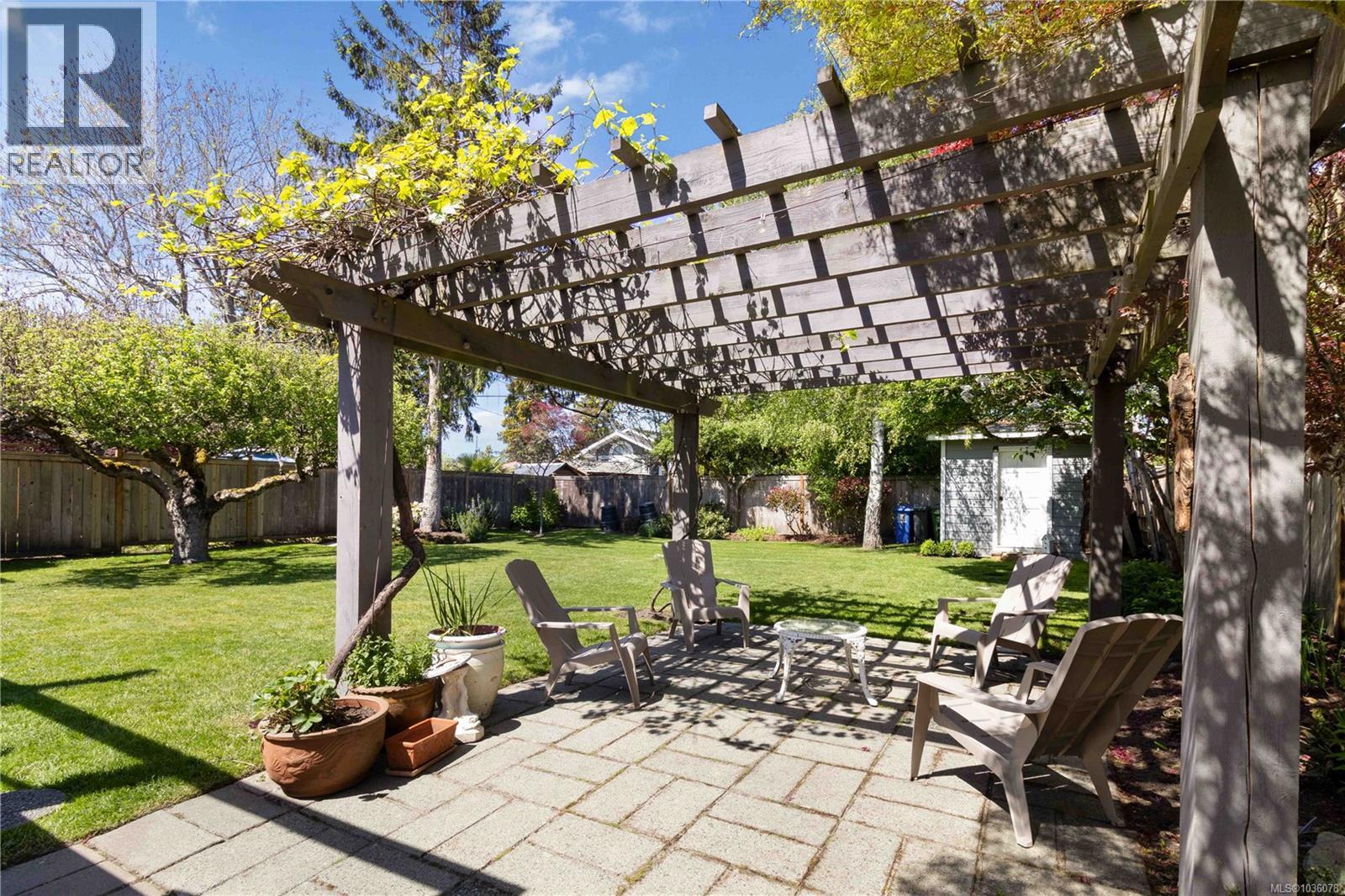  2228 Pacific Avenue, Oak Bay