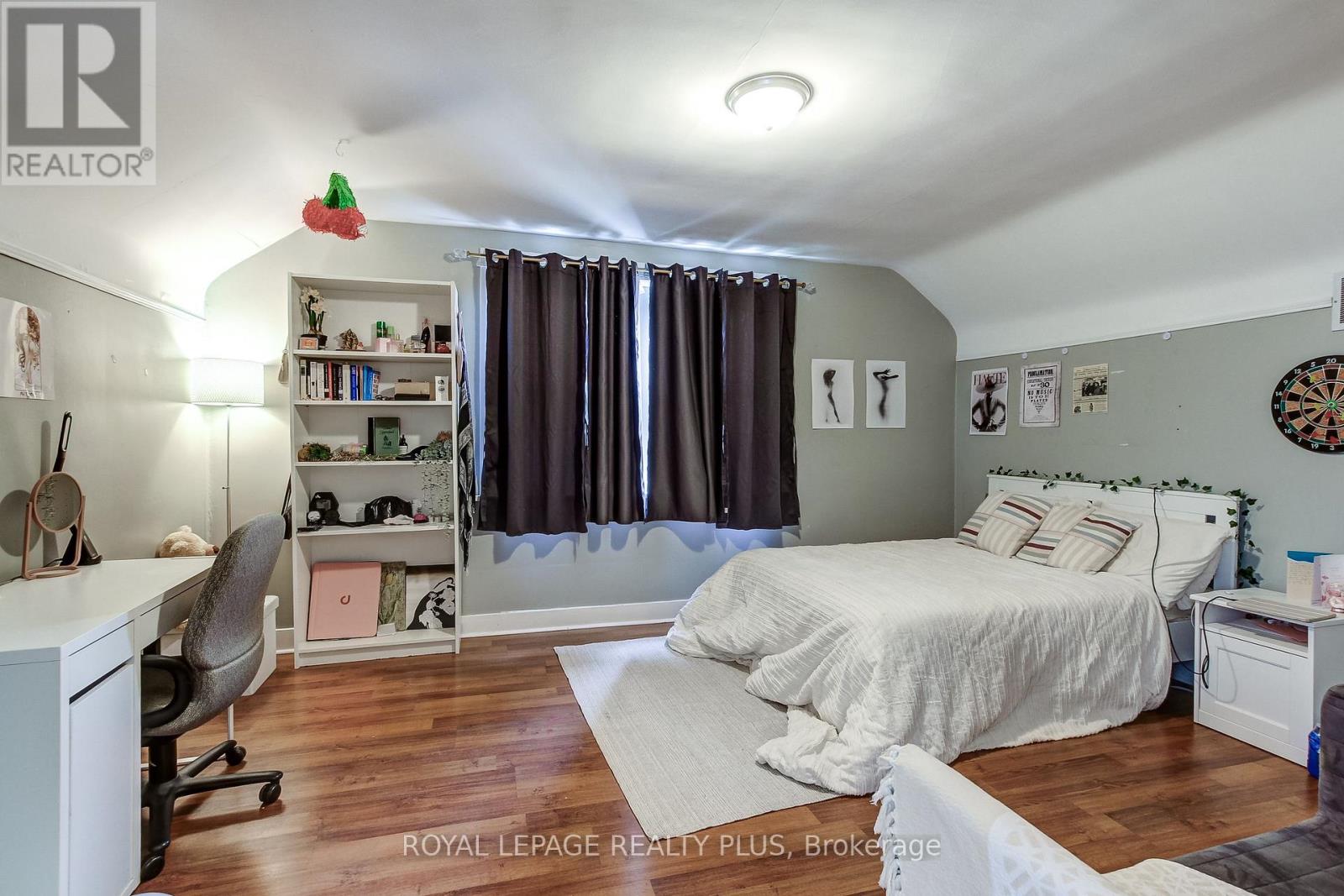 105 HILLVIEW STREET - 12