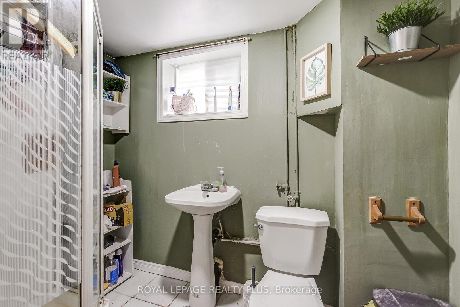 105 HILLVIEW STREET - 23