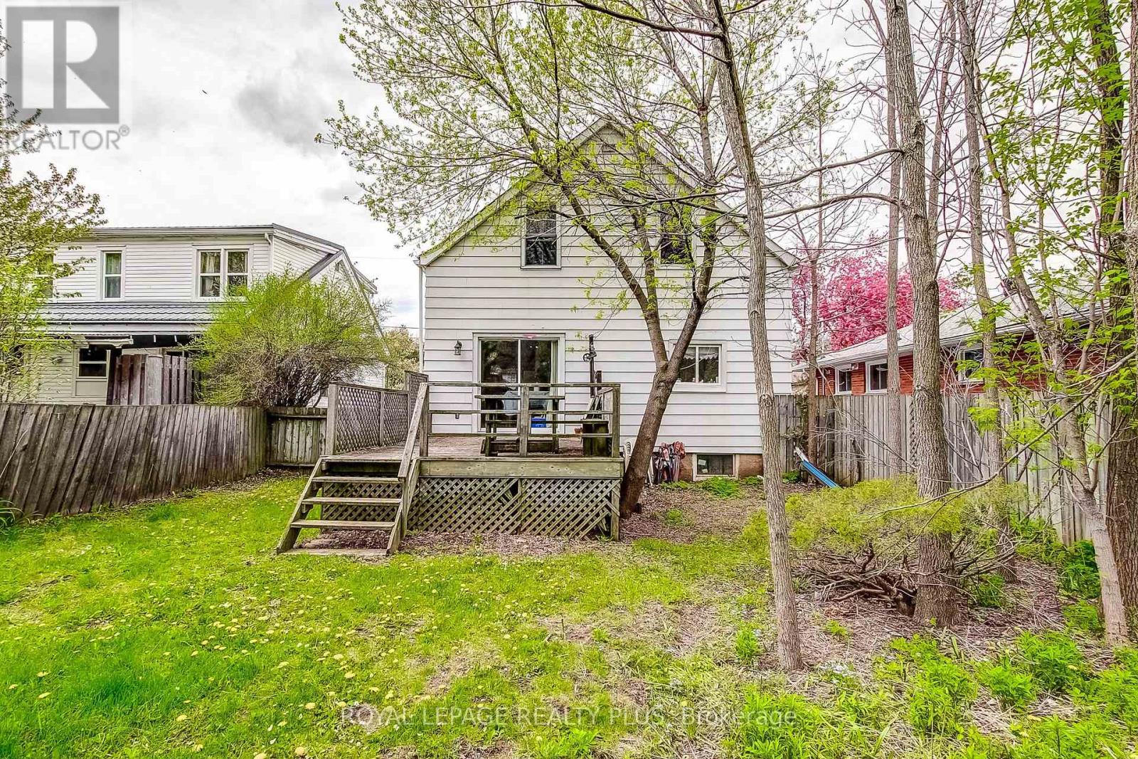 105 HILLVIEW STREET - 26