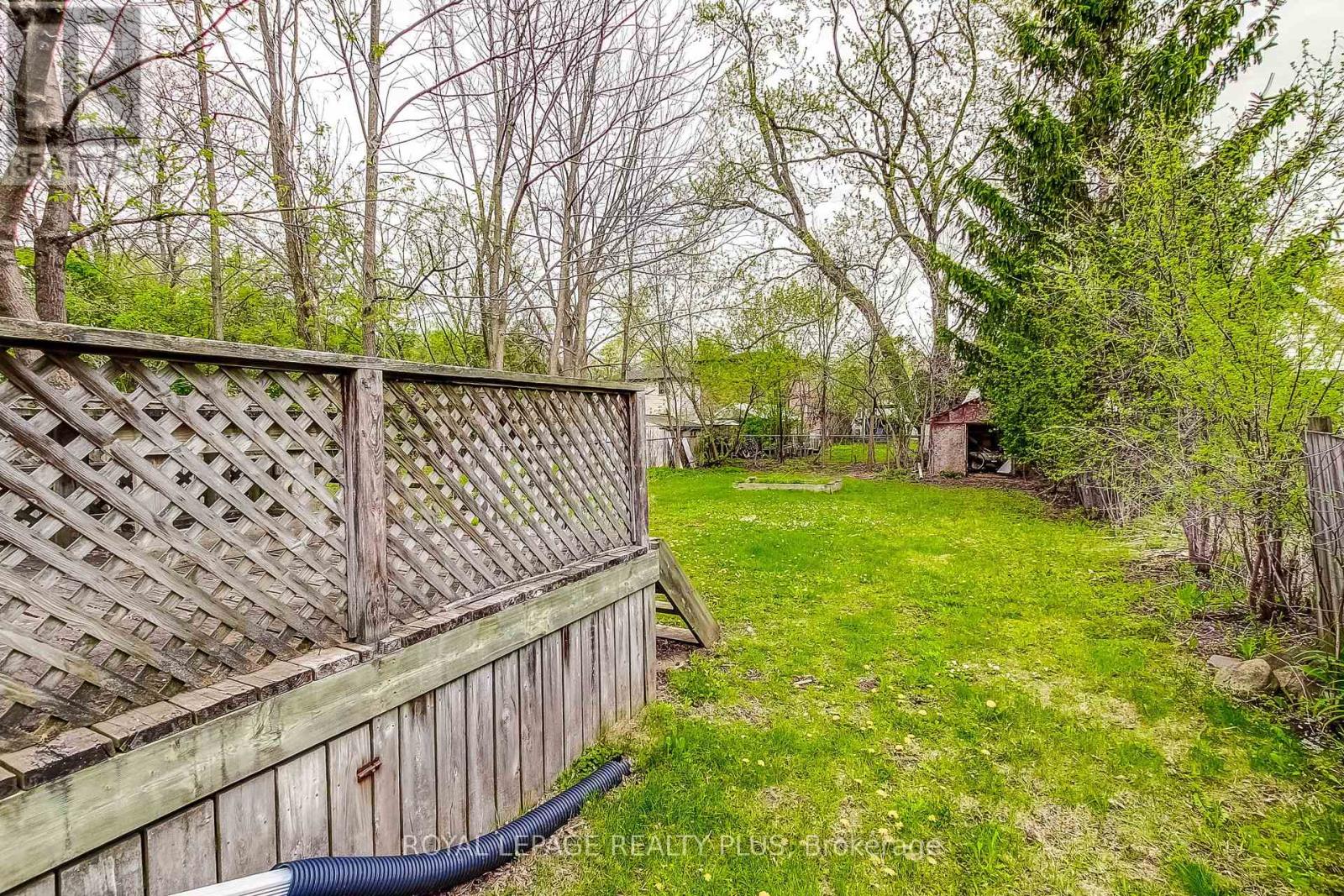105 HILLVIEW STREET - 27