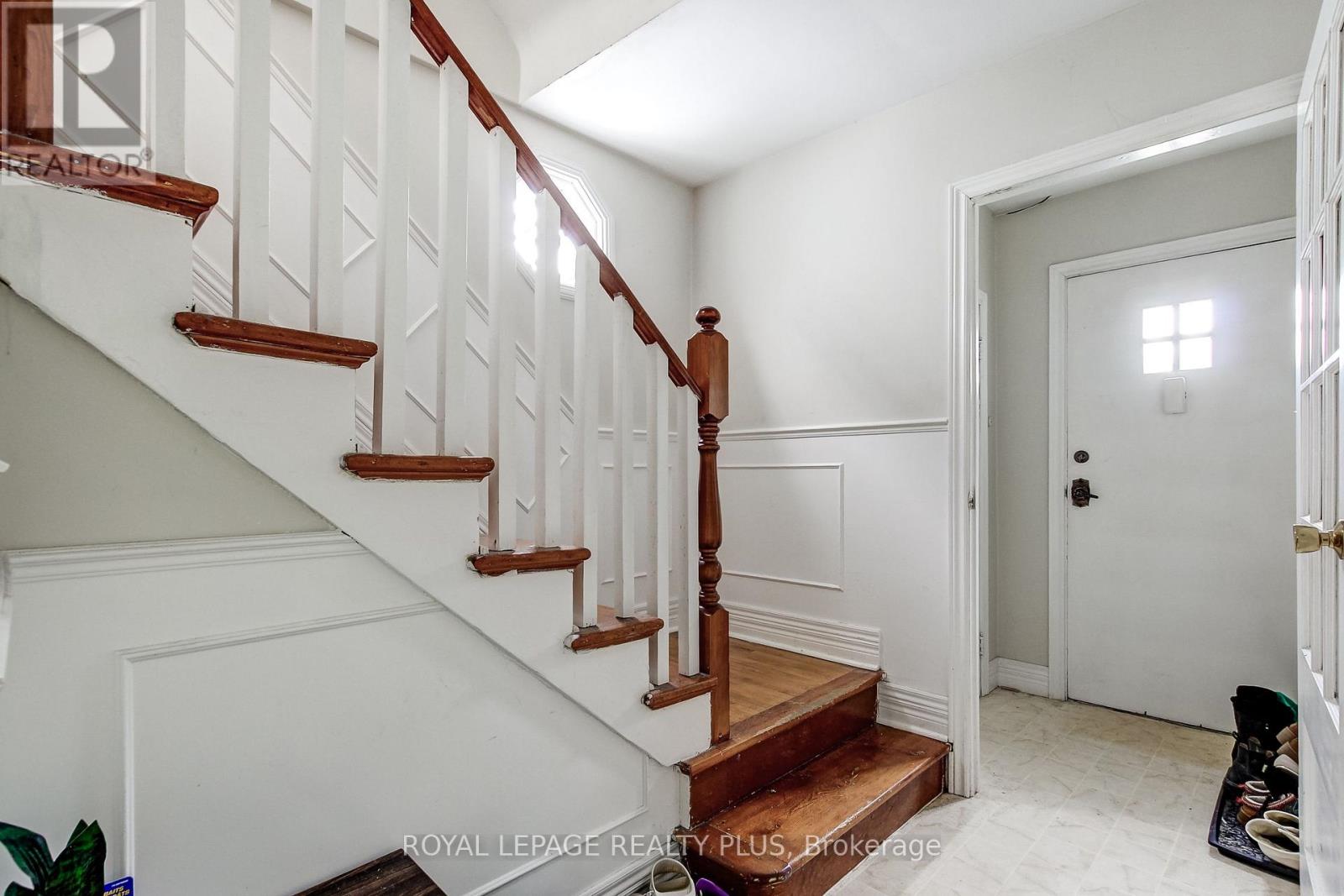 105 HILLVIEW STREET - 5