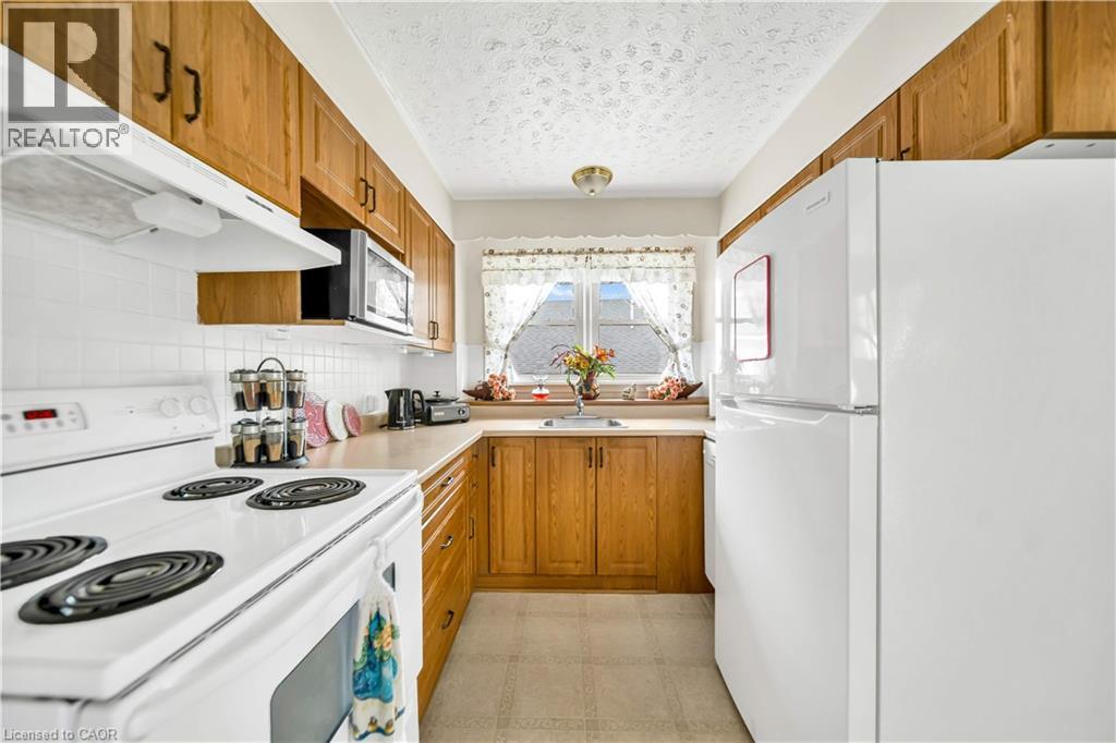 144 BYRON Avenue, Kitchener, Ontario, N2C1Z8 — Photo 13