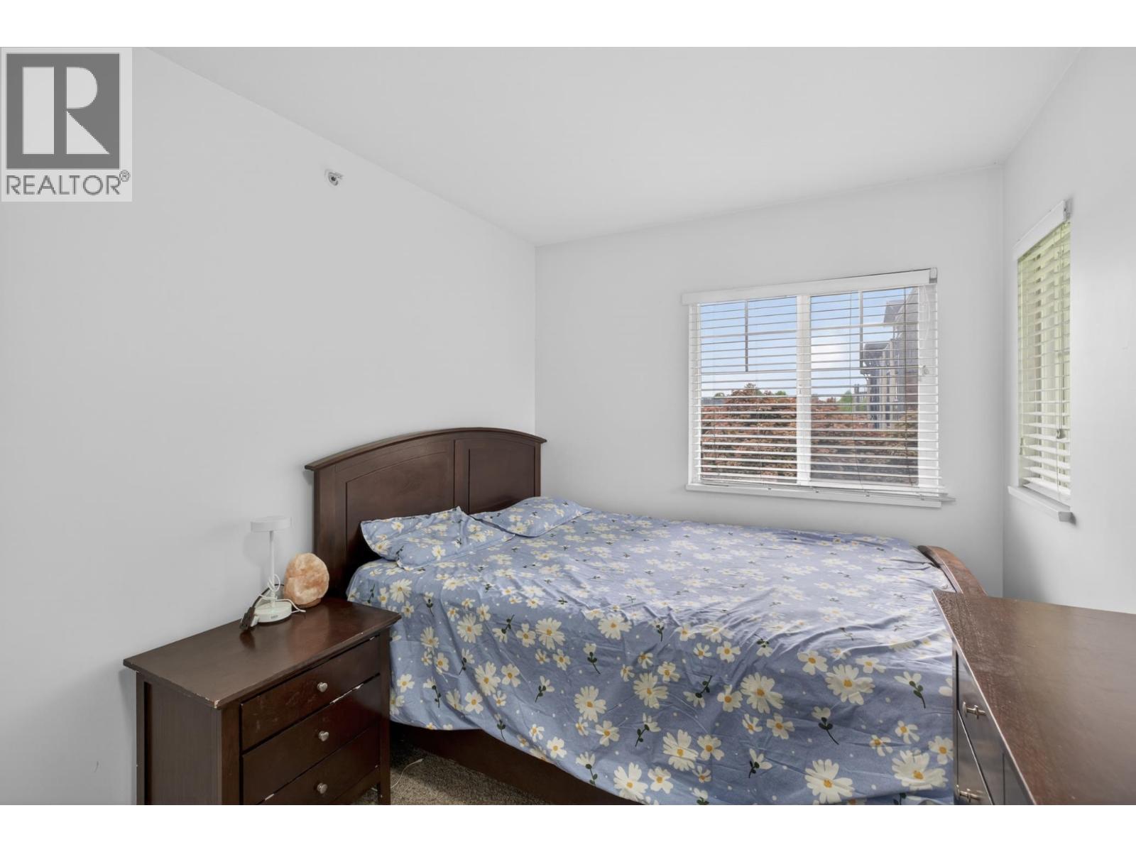 25 1010 EWEN AVENUE, New Westminster