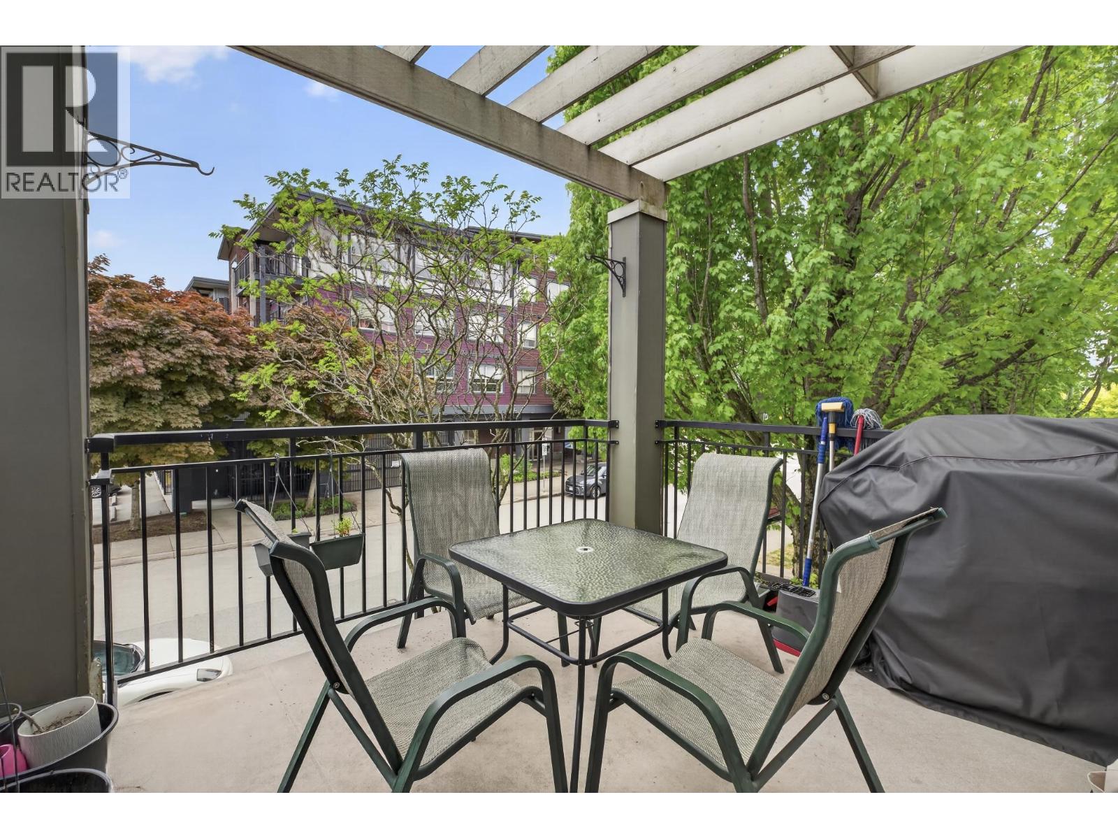 25 1010 EWEN AVENUE, New Westminster