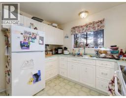 Primary Bedroom - 2042 Glenidle Rd, Sooke, BC V9Z0A9 Photo 12