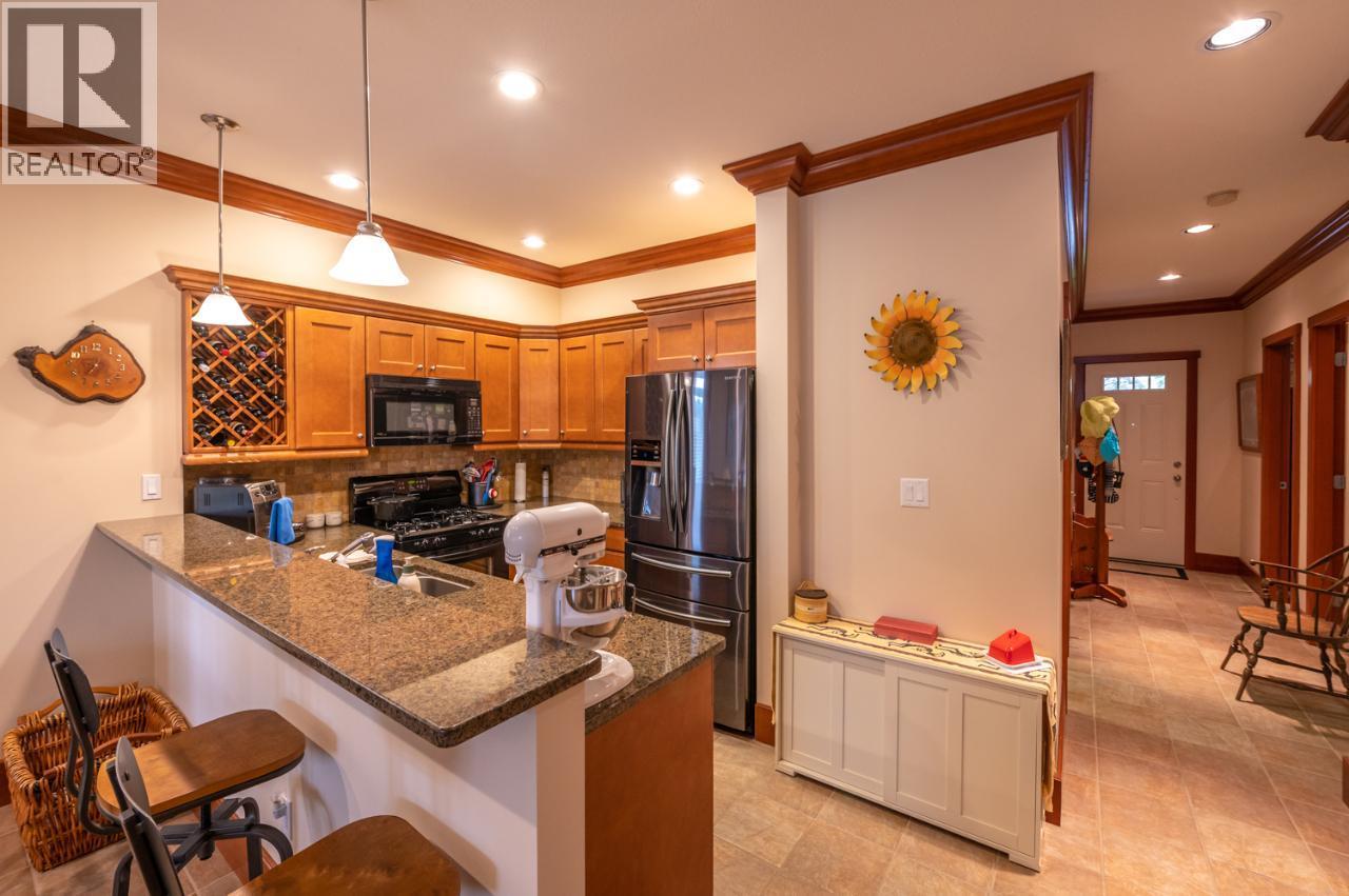 7200 COTTONWOOD Drive Unit# 38, Osoyoos