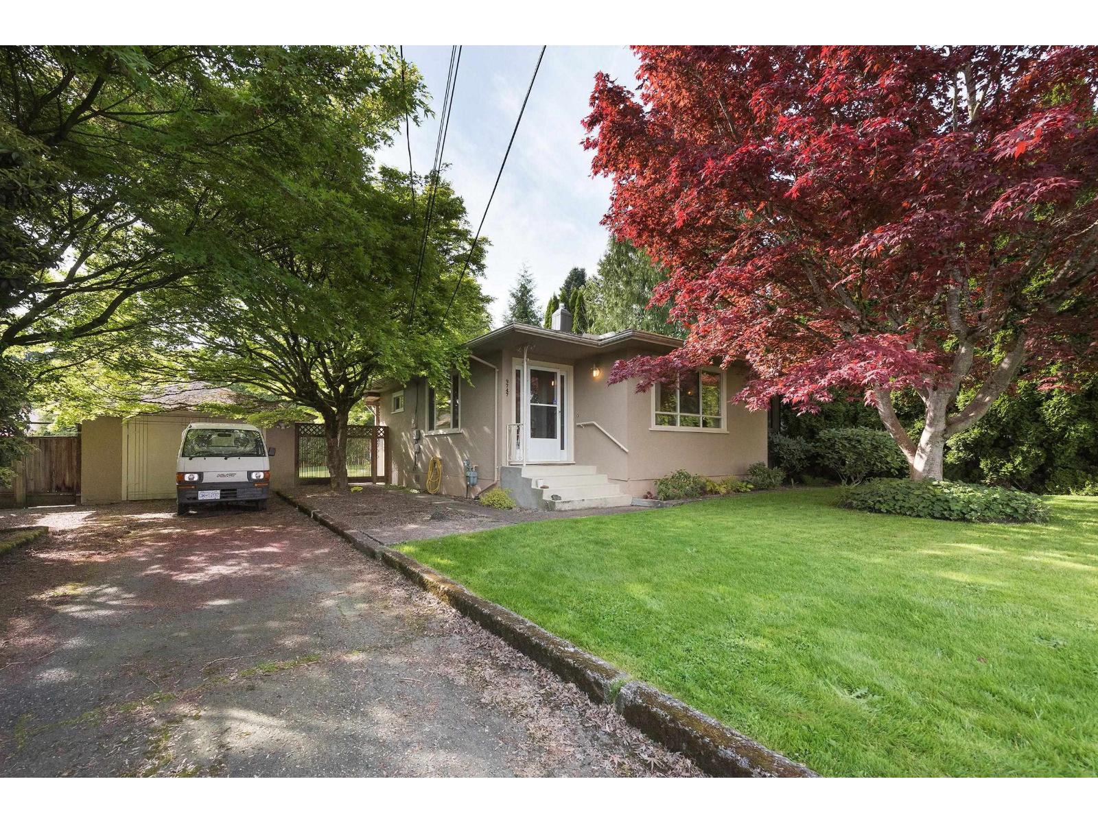 9747 SIDNEY STREET, Chilliwack Proper West