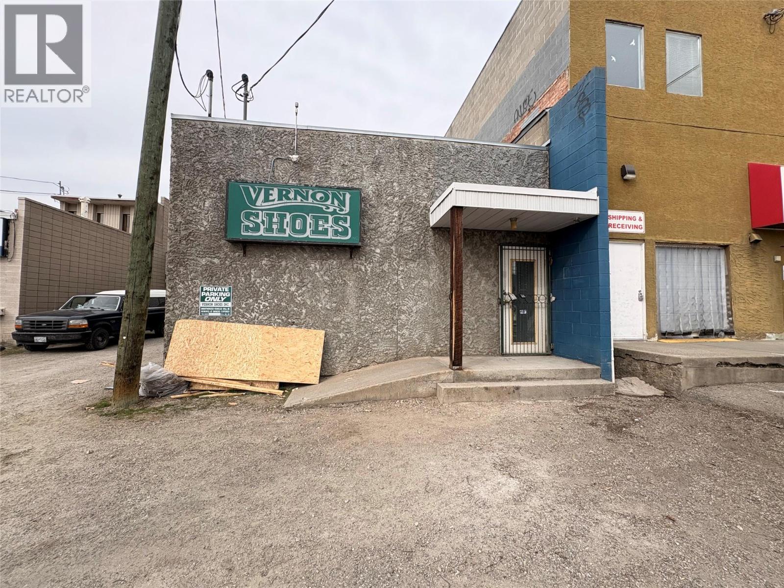 3309 Coldstream Avenue, Vernon