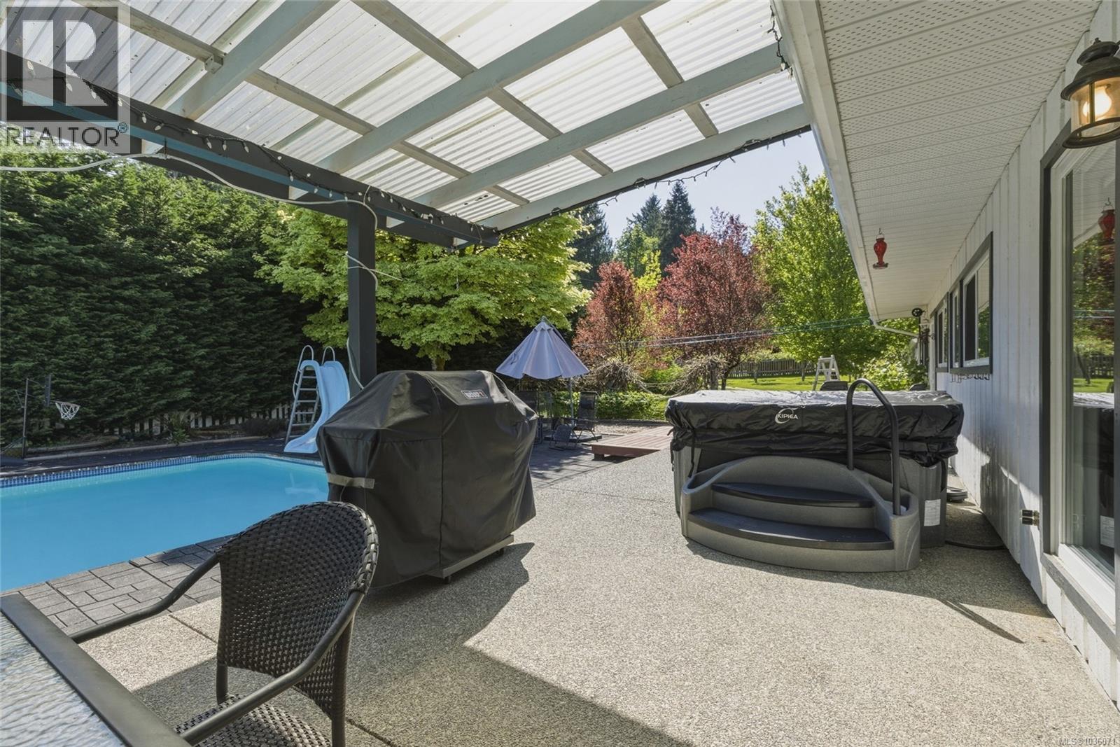1176 Shawnigan-Mill Bay Rd - 38
