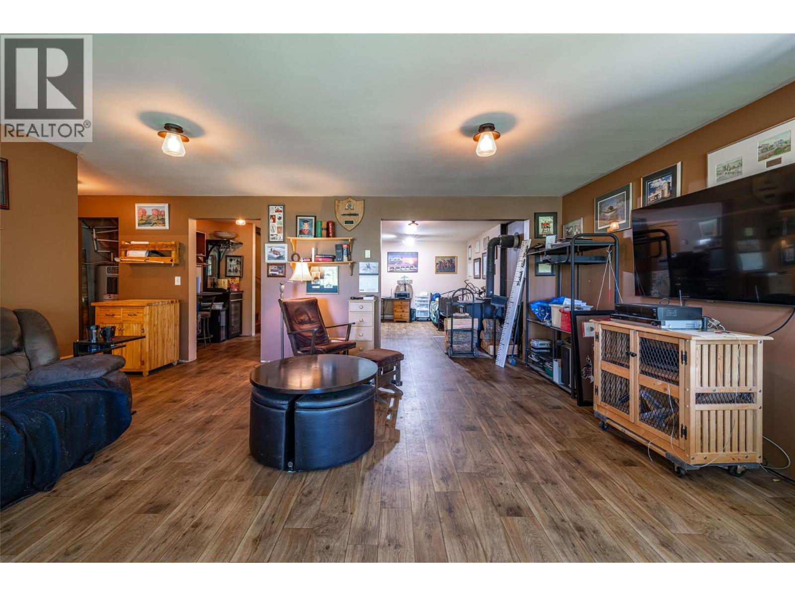  9255 Firehall Frontage Road, Salmon Arm
