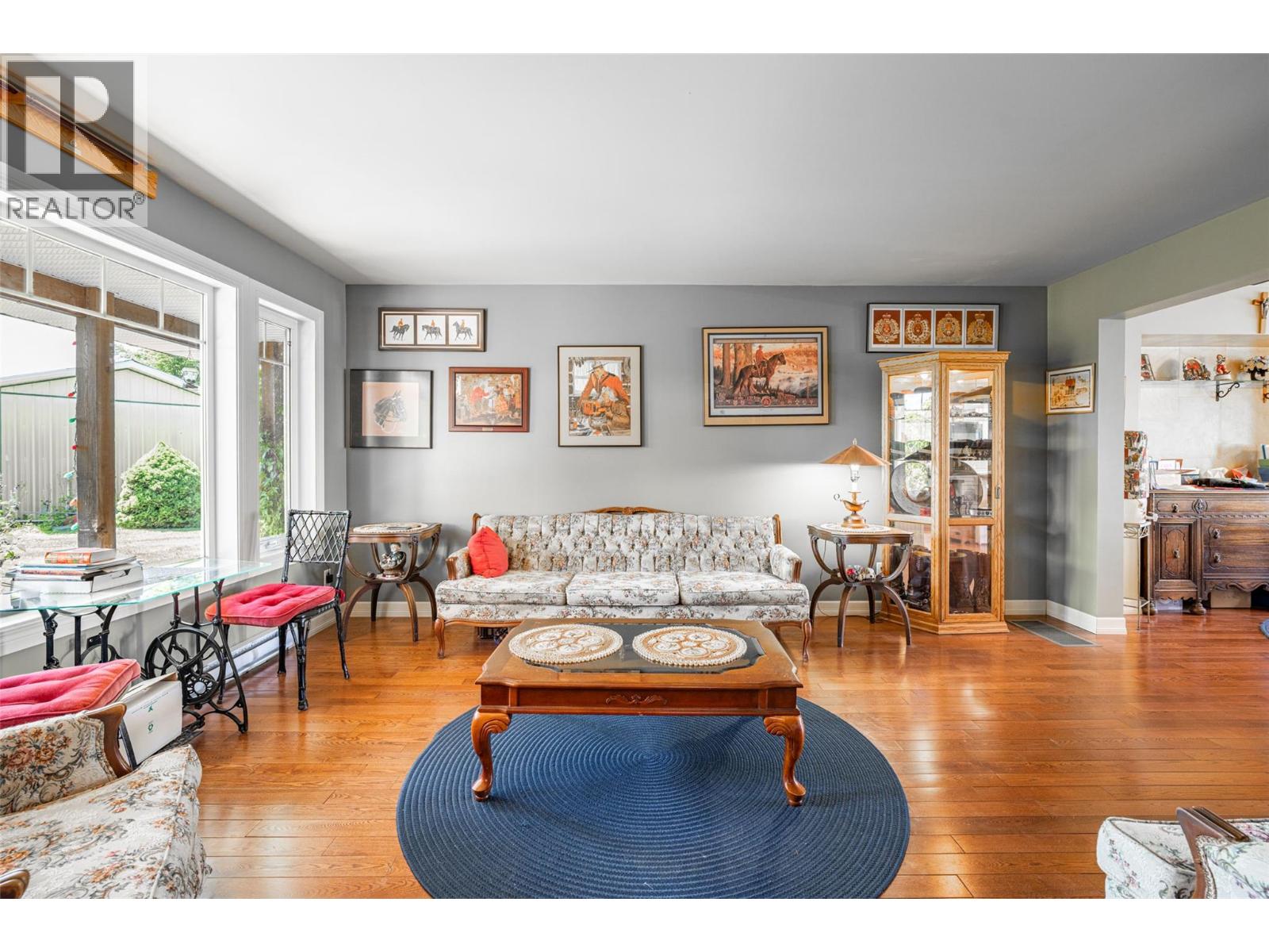 9255 Firehall Frontage Road - 10