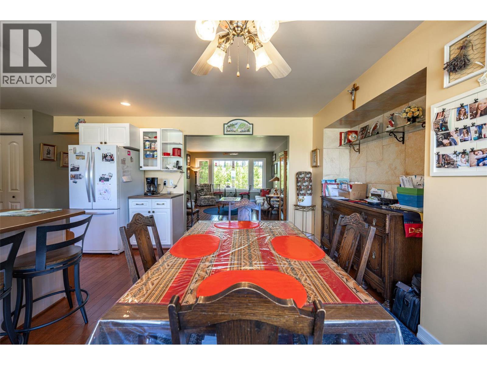  9255 Firehall Frontage Road, Salmon Arm