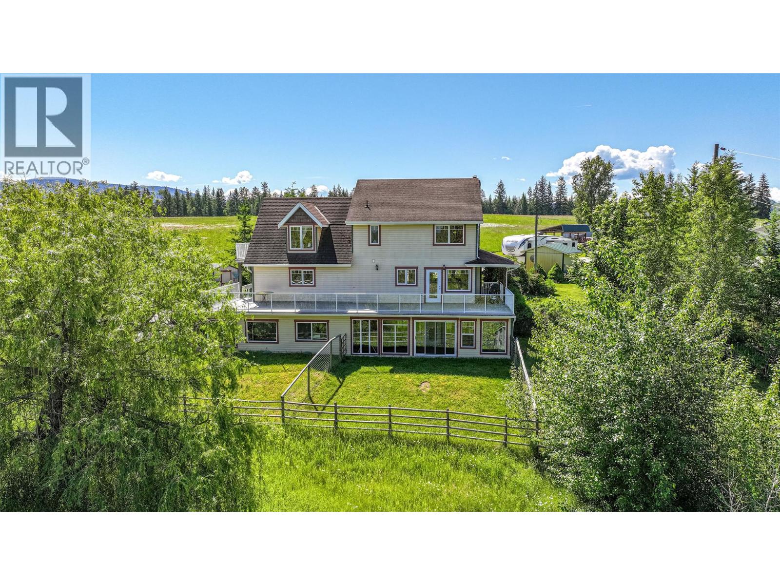  9255 Firehall Frontage Road, Salmon Arm