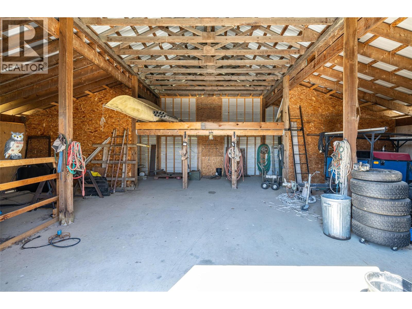  9255 Firehall Frontage Road, Salmon Arm