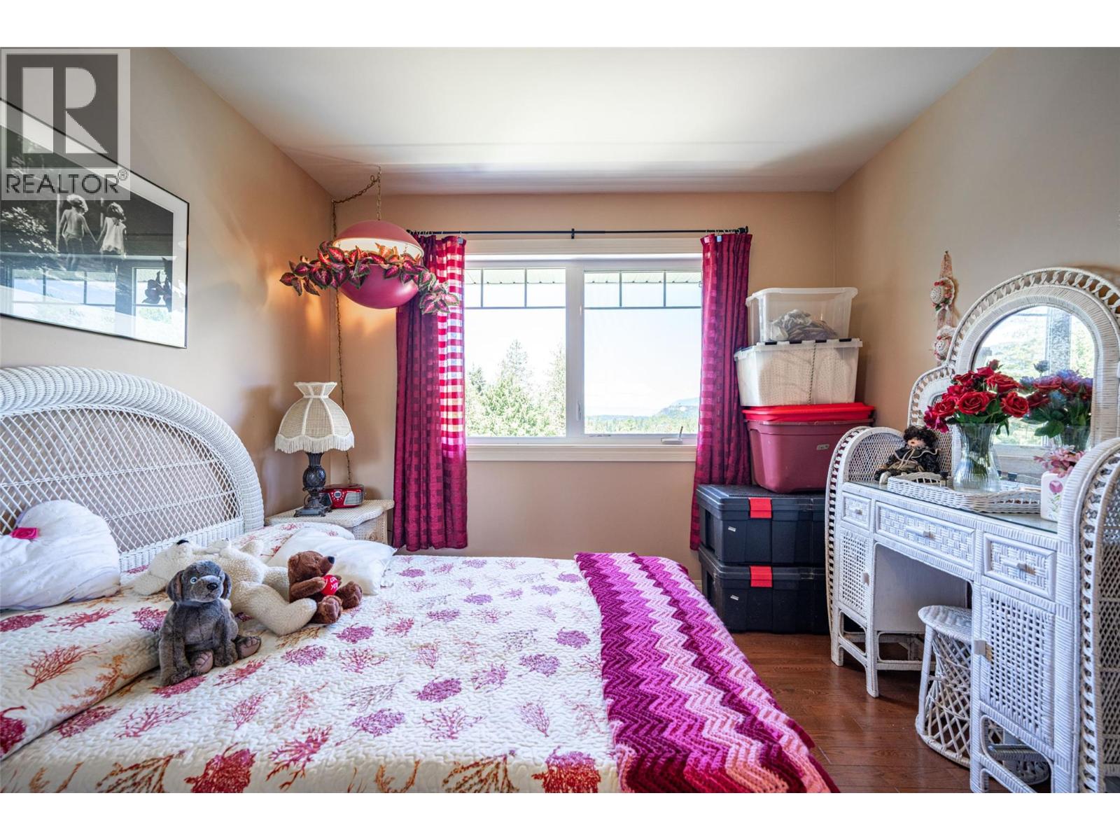  9255 Firehall Frontage Road, Salmon Arm