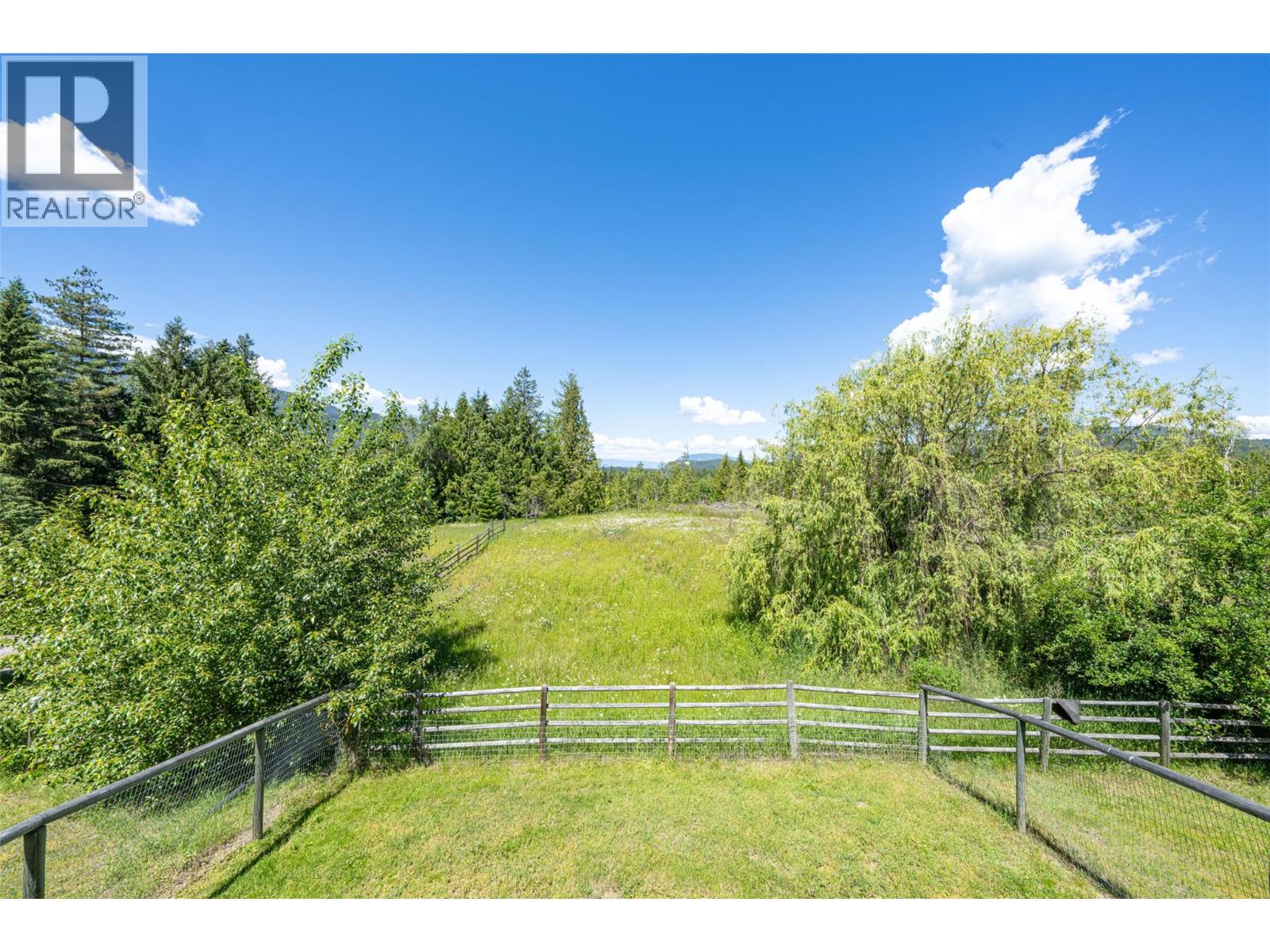  9255 Firehall Frontage Road, Salmon Arm
