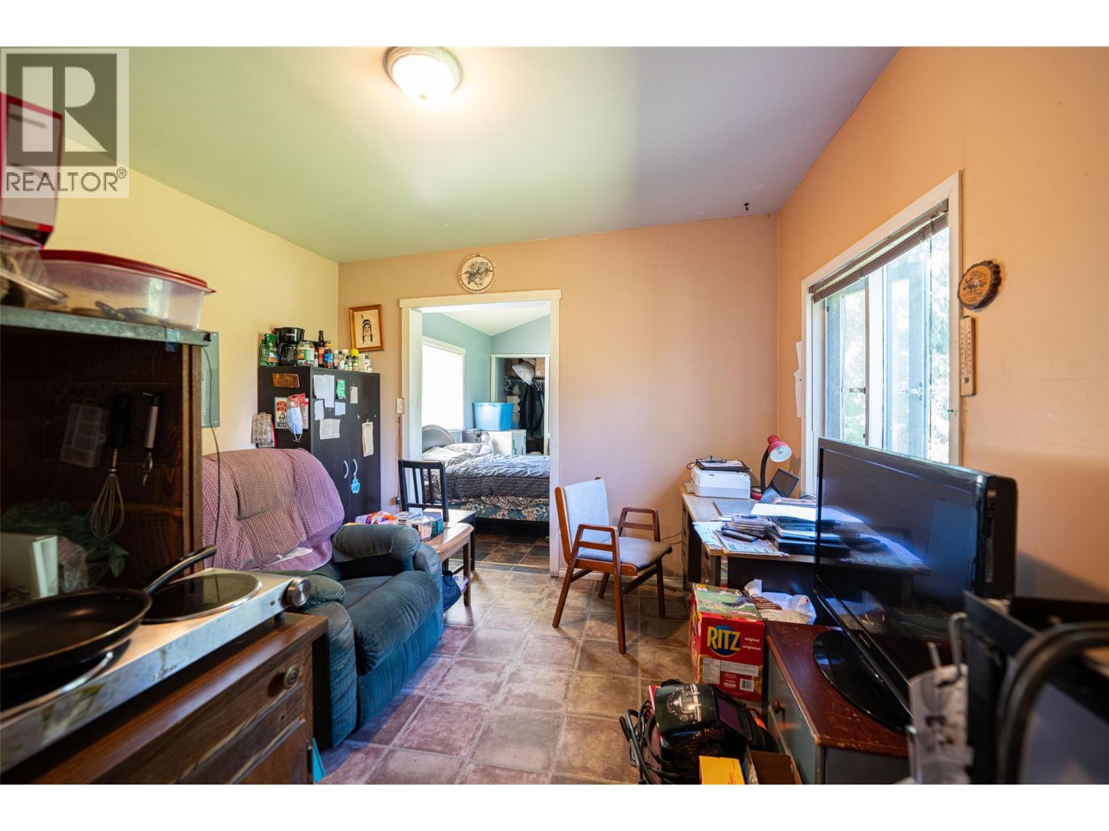 9255 Firehall Frontage Road - 70