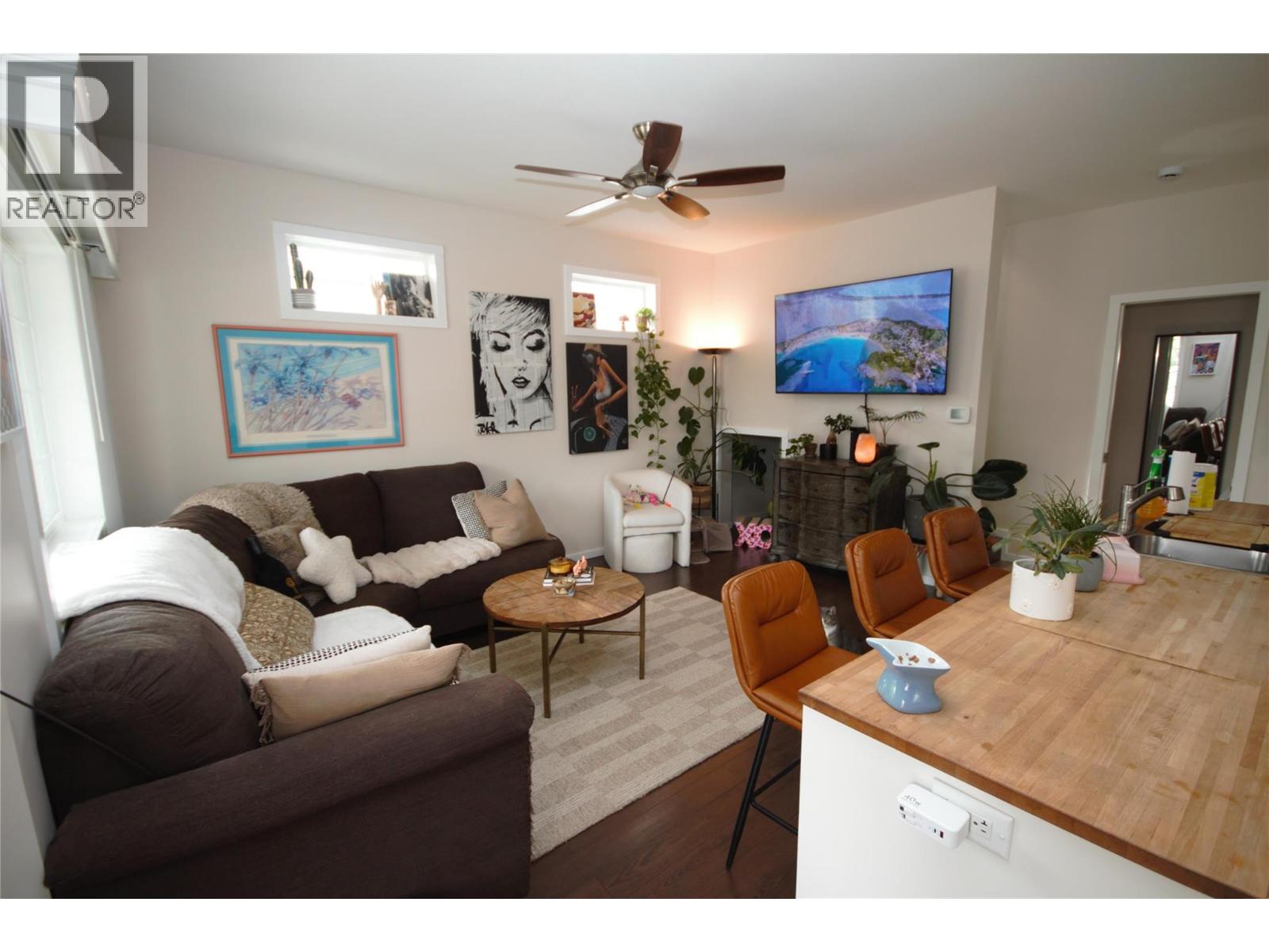 6466 PARK Drive, Oliver