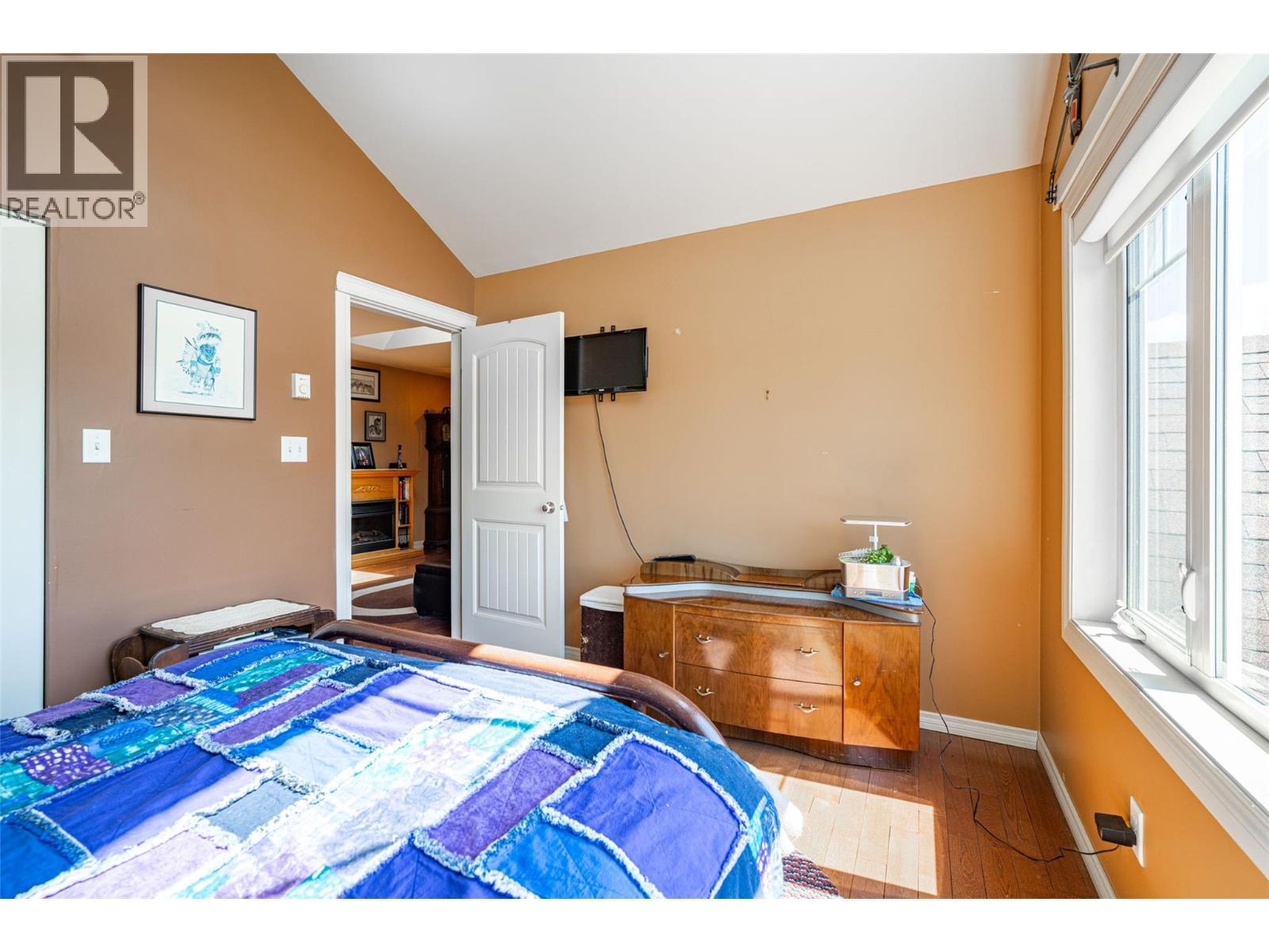 9255 Firehall Frontage Road - 34