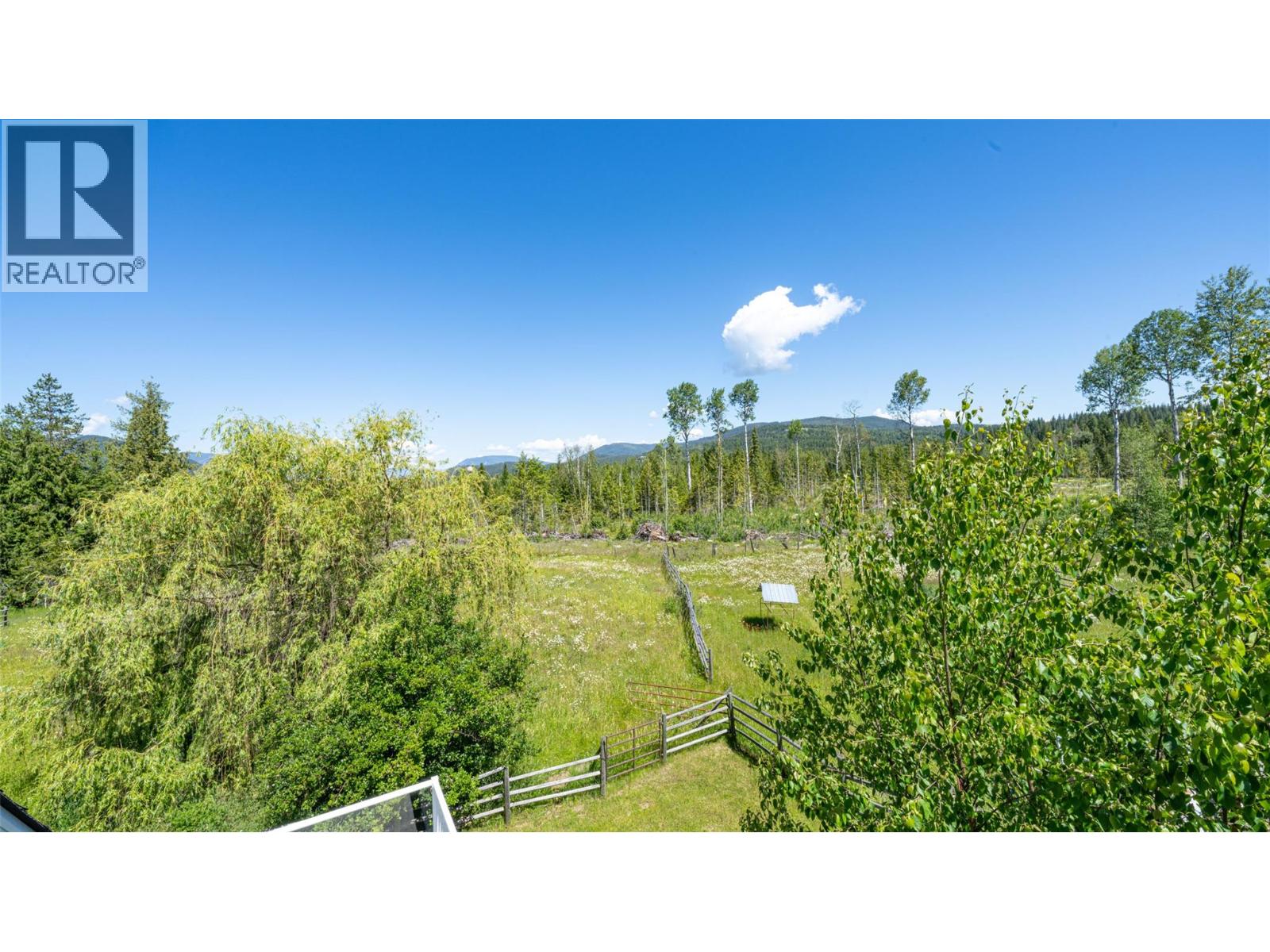  9255 Firehall Frontage Road, Salmon Arm