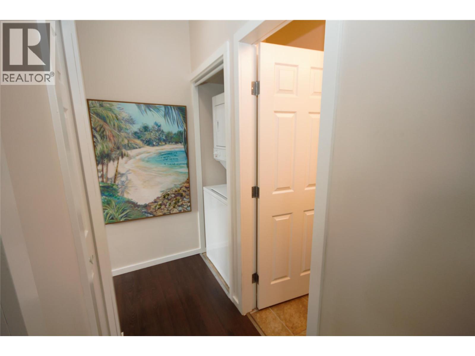 6466 PARK Drive, Oliver