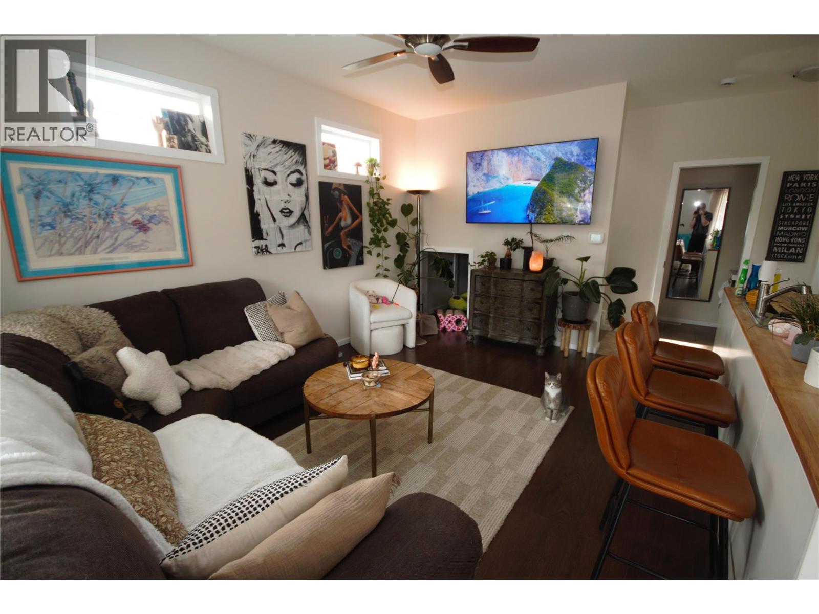 6466 PARK Drive, Oliver
