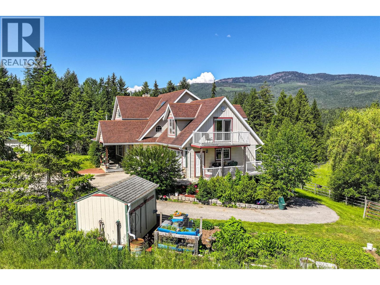  9255 Firehall Frontage Road, Salmon Arm