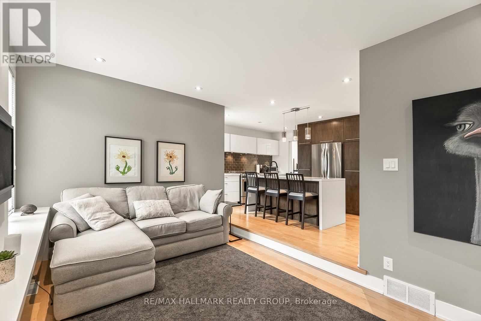 1298 FAMLIT COURT - 26