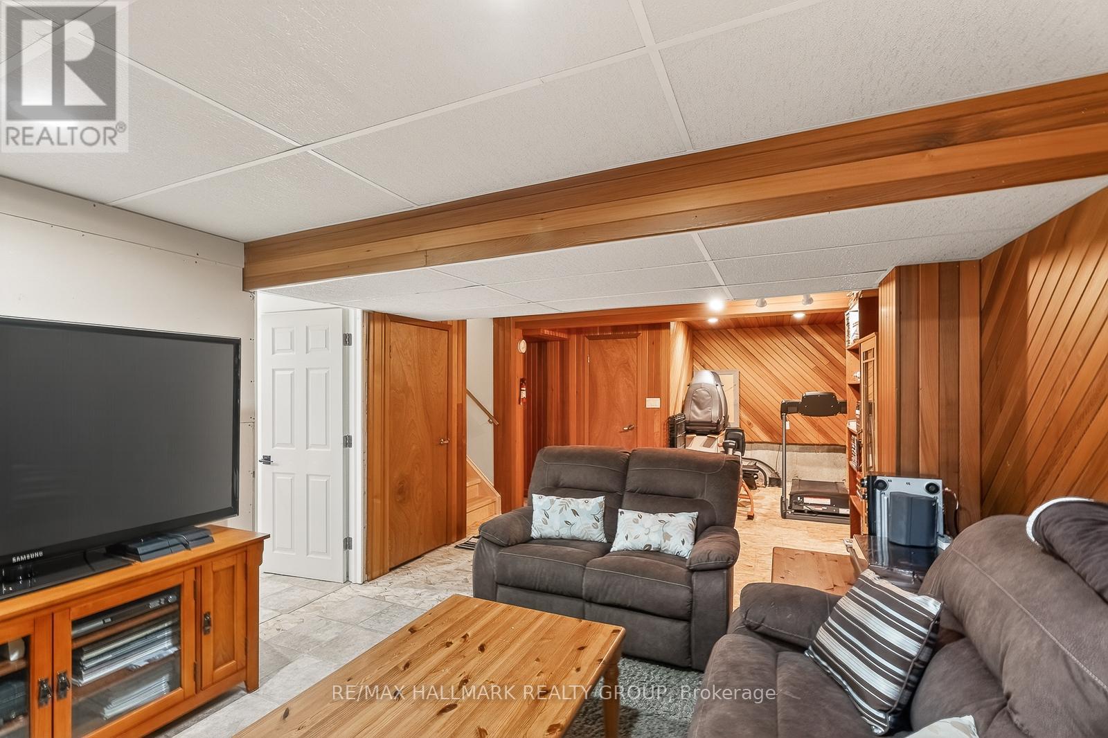 1298 FAMLIT COURT - 41