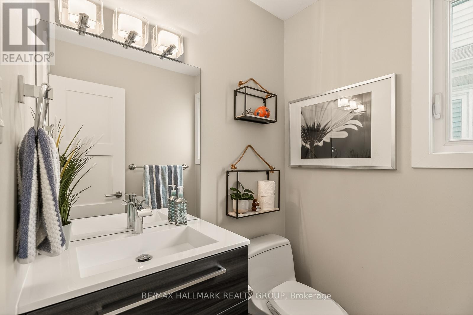 1298 FAMLIT COURT - 6