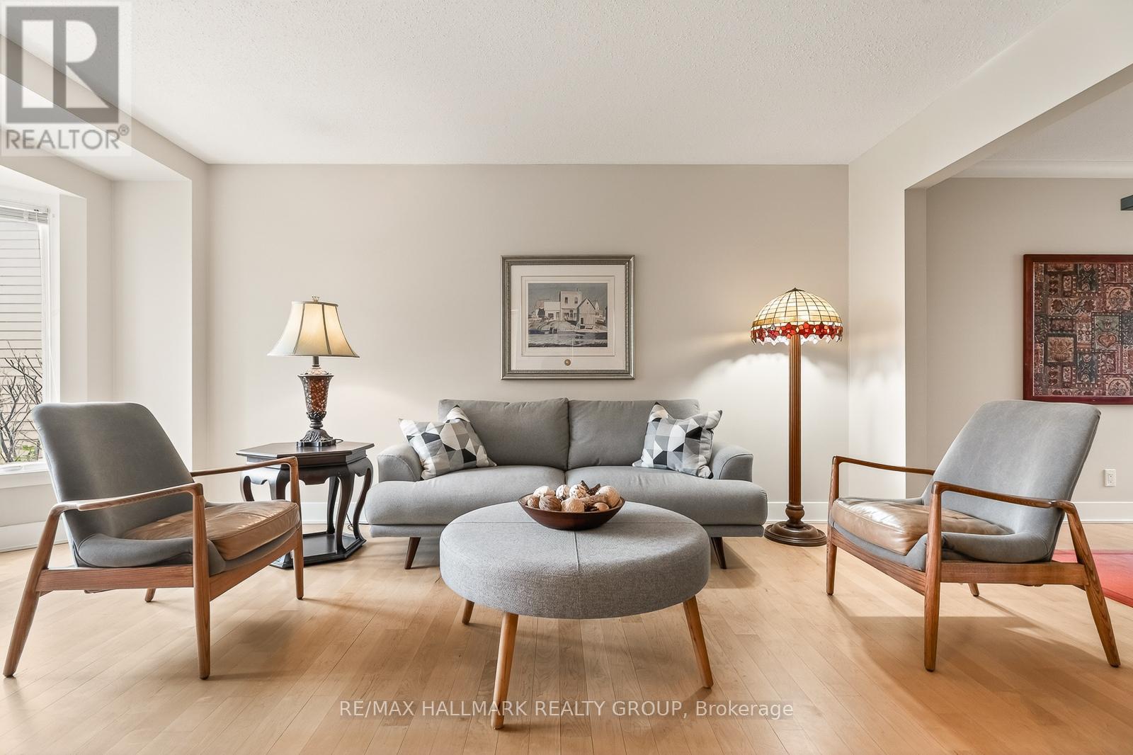 1298 FAMLIT COURT - 8