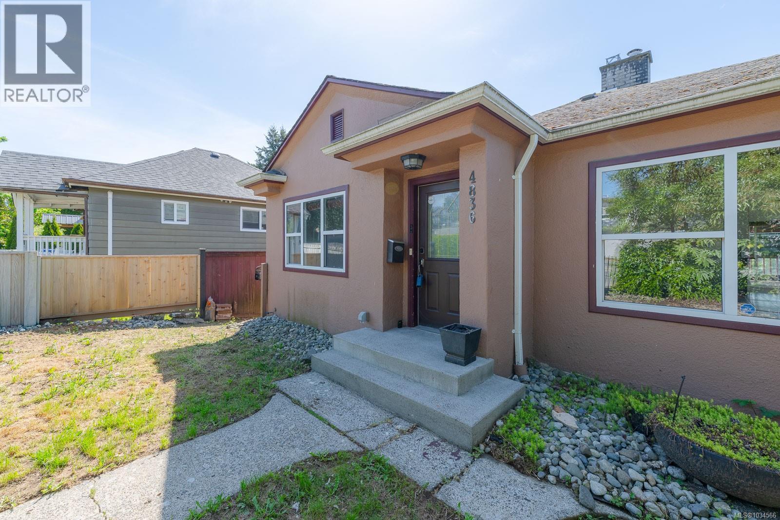 4836 Redford St - 6